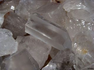 UNSEARCHED NATURAL ROCK QUARTZ   1000 CARATS   Rough Rocks   Crystals