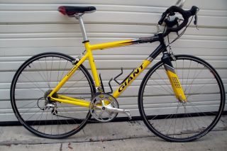  Giant TCR2 Road Bike Excellant Condition
