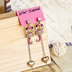  exquisite crystal scorpion and heart shaped pendant earrings E083