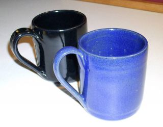 Holly Hill Pottery Seagrove   Pair of Small Mugs   MINT