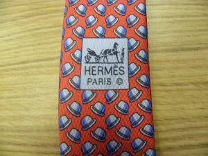  be 100 % authentic or your money back hermes red silk tie with white