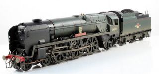 Hornby OO R2584 Plymouth BR Green West Country Loco