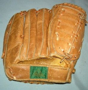 Vintage Hollander Joe DiMaggio Baseball Glove Yankee Clipper Line