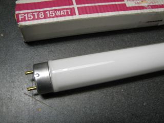 Hitachi F15T8 D Daylight 15 Watt Light Bulb T 8 1 inch Diameter 10