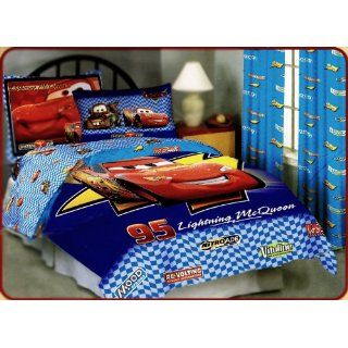 4 Pieces   Disney Cars Comforter Set with Curtains