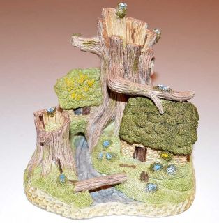  David Winter Cottages “Robin Hood’s Hideaway”   Hand Painted