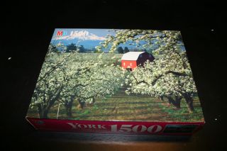  Bradly York 1500 Piece JIgsaw Puzzle Hood River Valley OR Sealed Box