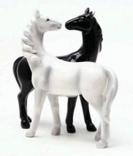 Horses Kissing Love Horsey Ceramic Salt Pepper Shakers Set New Kitchen