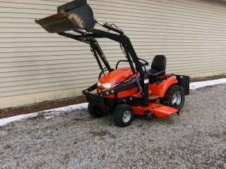 Simplicity Legacy XL 27HP Tractor w Loader and 60 Deck