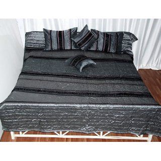  Comforter 104 x 90 Inches with Pillow & Cushion Cover