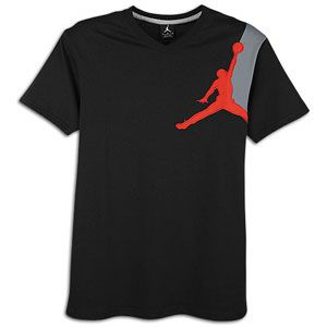  Jumpman cut and sew graphic. 100% cotton (10% organic). Imported
