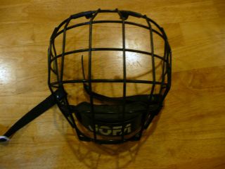 Jofa Ice Hockey Helmet Mask with Chinstrap Good Condtion Junior