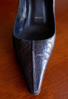 St John Shoes Heels Pointed Toe Black Mock Croc Leather Size 6 M  