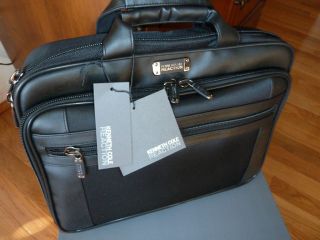 Kenneth Cole R TEC Black Nylon Messenger Computer Bag Shoulder Strap