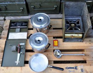Swedish military kerosene stove OPTIMUS with cooking accessories