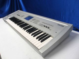 BLOWOUT Korg Triton 61 Synthesizer Workstation Keyboard Pro Sounds