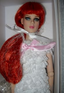 NEW 2012 Tonner SIMPLY PRECARIOUS DRESSED DOLL with 2 WIGS NRFB