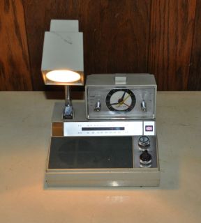 SPACE ATOMIC AGE CLOCK RADIO WITH LAMP   WELTRON EAMES MID CENTURY