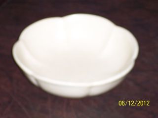 Art Pottery McCoy Collectible Wash Basin Bowl Scalloped Pattern 7528
