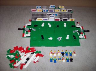 Lego 3609 Sports Football Soccer Stadium Mini Figures