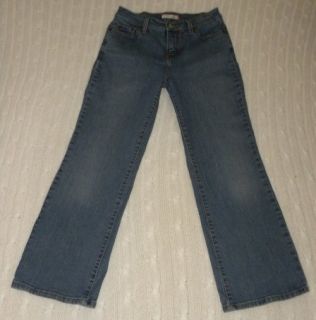 Levi’s Perfectly Slimming Boot Cut 512 Jeans 10 Petite