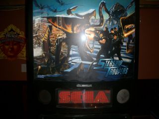 STARSHIP TROOPERS PINBALL MACHINE HOME USE WILL DELIVER AND SET UP FOR
