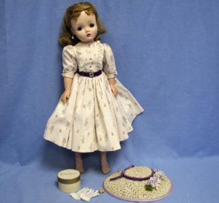 Vintage Madame Alexander 20 Cissy Doll w Original Clothes Hat Hatbox