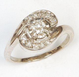 14k White Gold Diamond Ring Vintage Great Price