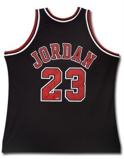 Michael Jordan Signed Bulls 2009 HOF Authentic Jersey UDA Le 1 123