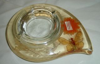 VINTAGE RETRO LUCITE BUTTERFLY GEO SHAPE ASHTRAY WITH GLASS INSERT