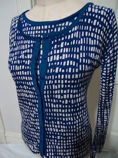 LAVIA   * (S) Saphire BLUE/White GEOMETRIC (2pc