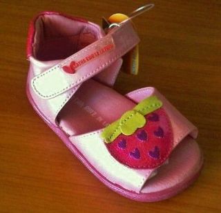 Agatha Ruiz de la Prada Baby Sandals in Pink Patent Leather with