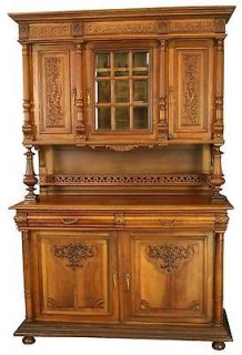 ANTIQUE FRENCH RENAISSANCE BUFFET CARVED IN WALNUT WITH LEADED GLASS