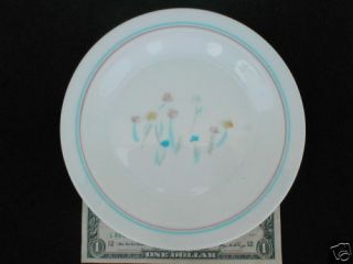 UNKNOWN ARCOPAL FRANCE 7 3/8 SALAD PLATE, TULIPS