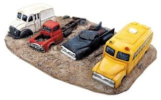Walthers Cornerstone HO #3639 Junk Truck Row (Painted)