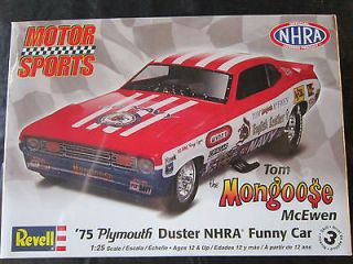 REVELL MOTOR SPORTS NHRA 75 PLYMOUTH DUSTER FUNNY CAR MONGOOSE 1/25