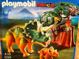 Playmobil 5234 Triceratops with Baby Dinosaur Dinos MISB RARE Like