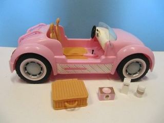 barbie Beach Cruiser VW pink Convertible Car 2 Seater with Picnic
