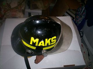 Cairns & Bros Fire Helmet Makawomuc Engine Co. 3 1987 w/Liner&Shield