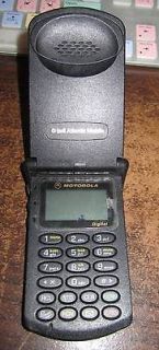 Motorola StarTAC ST7867W (Bell Atlantic} Cellular Phone