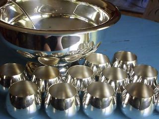 ONEIDA SILVERPLATE PUNCH BOWL LADLE 12 CUP BEVERAGE SERVICE SET PARTY