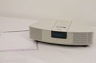Bose Wave Radio AM/FM Alarm Clock (Platinum Whit e) AWR11W