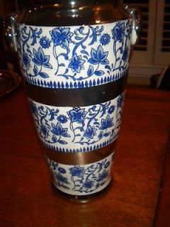 BLUE AND WHITE VASE PORCELAINE WITH SILVER BANDS