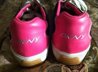DKNY Hot Pink and Black Tennis Shoes   Size 9
