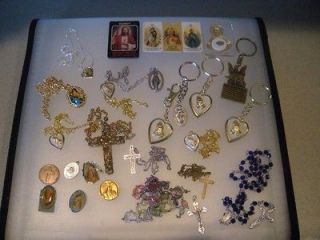VINTAGE LOT OF 24 RELIGIOUS JEWLERY ASSORTED NECKLACES KEYCHAINS