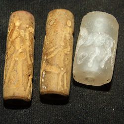 Used preowned Afghan Crystal Garnet Stone Intaglio stones Beads