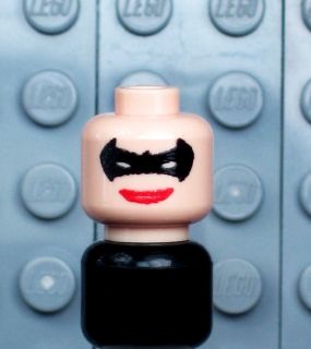 A225 NEW Lego Batman Minifig BATGIRL Custom FLESH HEAD w/ BLACK MASK