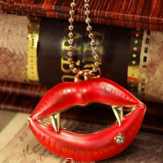 RETRO Sexy Red Gold Vampire JUICY Kiss Lips Long Chian Necklace
