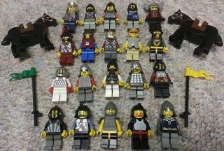 LEGO Big Lot 20 KNIGHT CASTLE Minifig Figures People Guards w/ KING