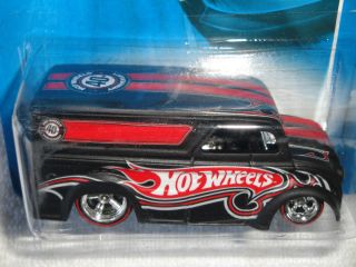 HOT WHEELS 2008 COLLECTOR EDITION MAIL IN DAIRY DELIVERY W REAL RIDERS